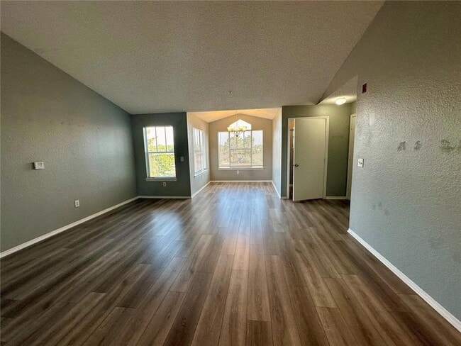 Building Photo - 2218 Grand Cayman Ct