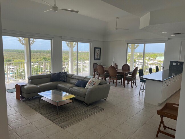 Building Photo - 810 Juno Ocean Walk