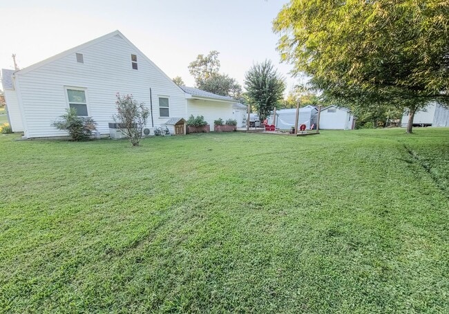 Building Photo - 6112 Sevierville Pike