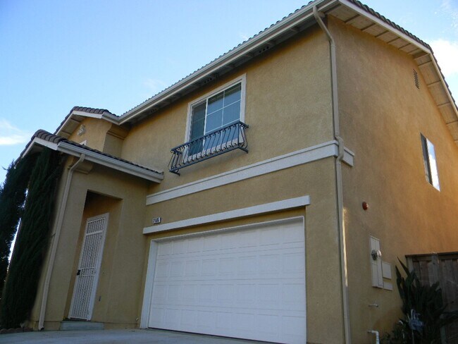 Building Photo - 11166 Pondfield Ct