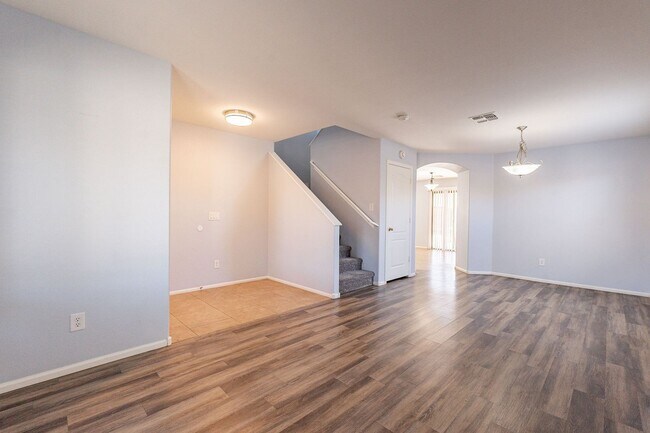 Building Photo - Move In Ready! Four Bedrooms - Close to TSMC