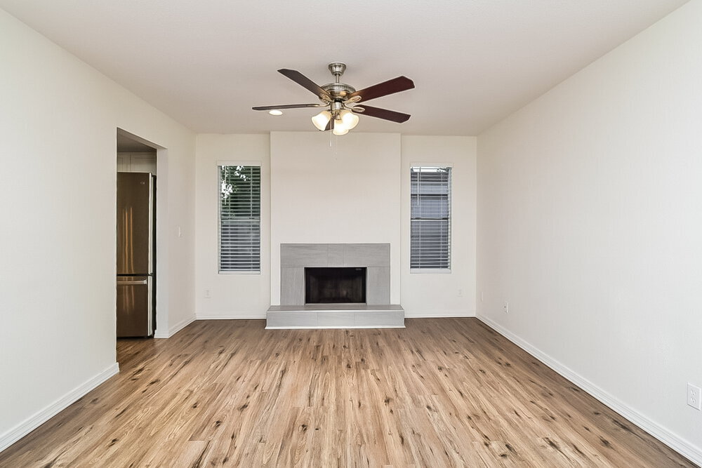 Building Photo - 1417 S Lynx Dr