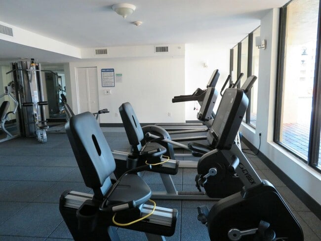 Building Photo - 4242 NW 2nd St