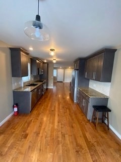 Building Photo - 913 Pine St