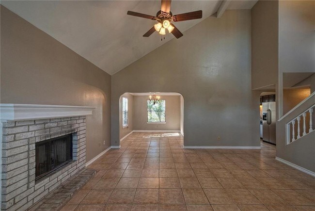 Building Photo - 742 St Lucy Dr