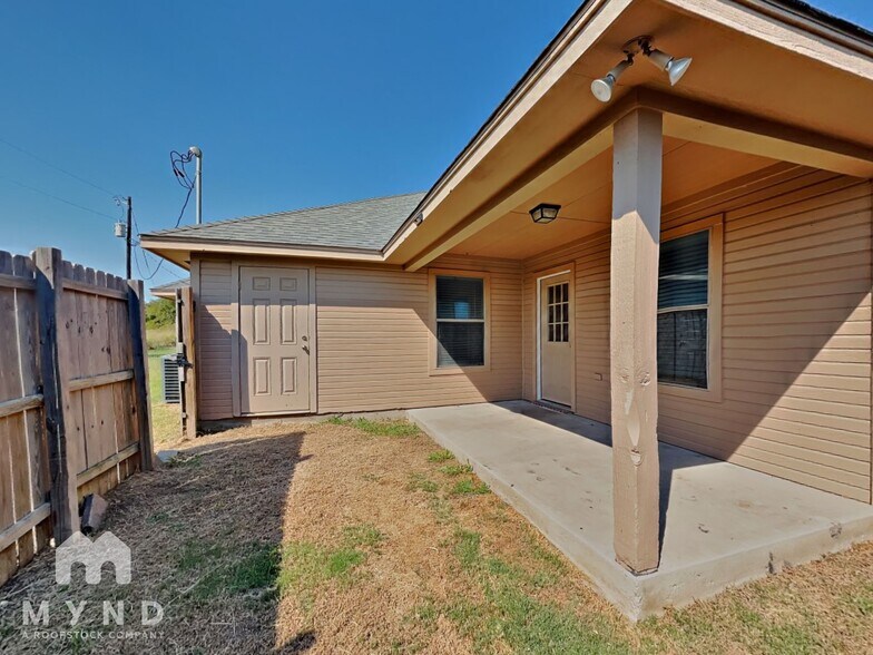 Building Photo - 106 Jolin Ln