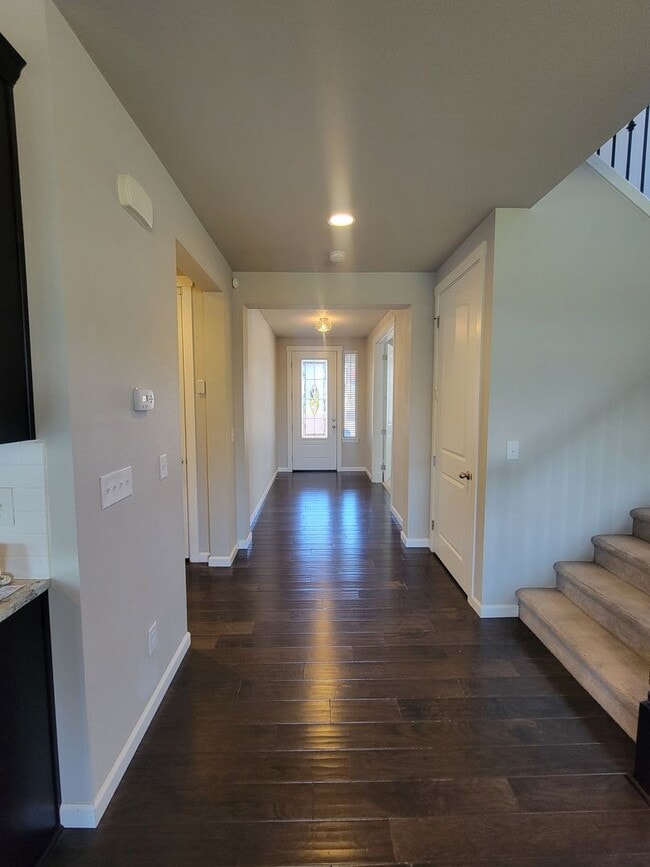 Building Photo - Elegant 4 Bedroom Home In Auburn