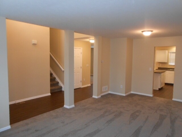 Building Photo - 636 Brighton St
