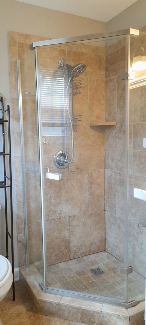 Building Photo - Comin in December - 3 bedroom 2 bath home in the desirable Belvoir Area in Chattanooga