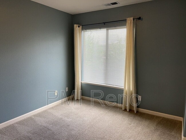 Building Photo - 9274 Lone Wolf Cir
