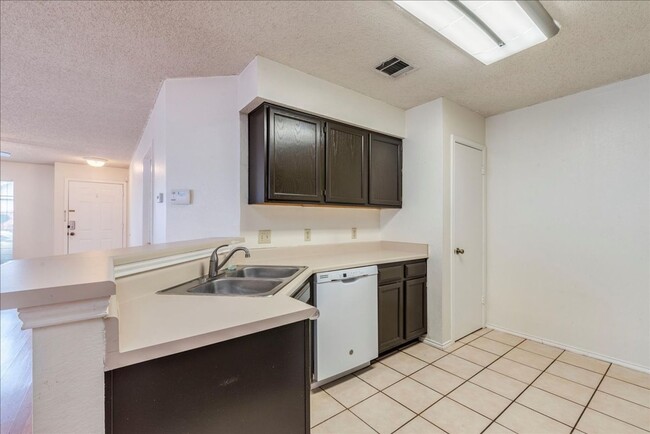 Building Photo - 14030 Merseyside Dr