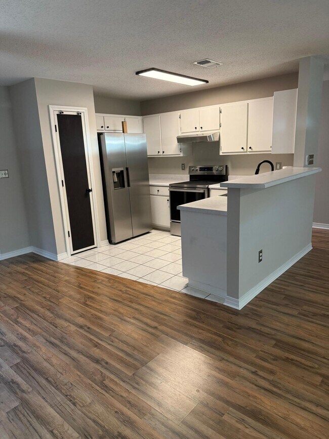 Building Photo - 38 Ruby Cir