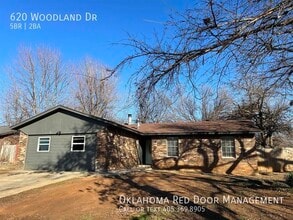 Building Photo - 620 Woodland Dr