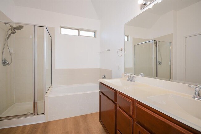 Building Photo - 20610 Hawkins Manor Ln
