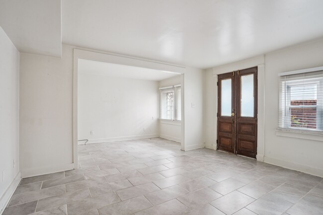Building Photo - 312 Elmeer Ave