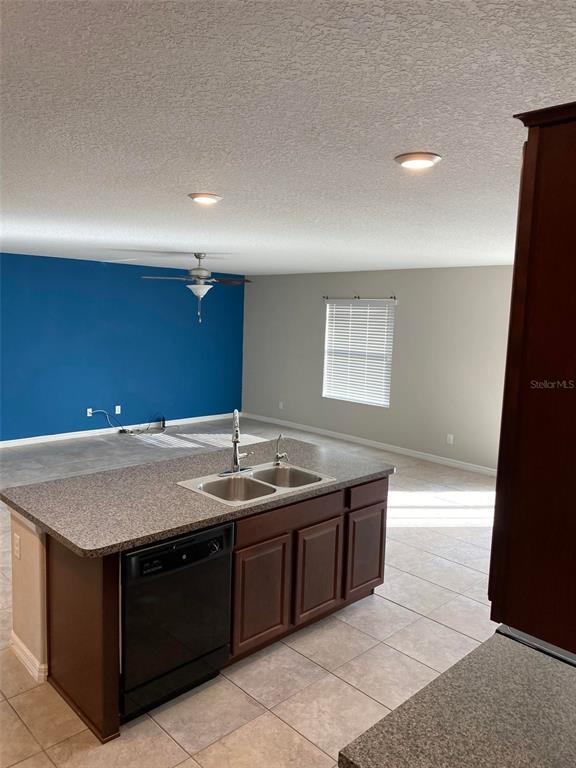 Building Photo - 9648 Sage Creek Dr