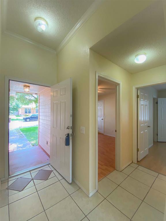 Building Photo - 1903 Balsam Way