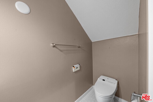 Building Photo - 5509 W 149th Pl