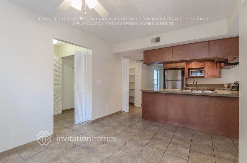 Building Photo - 7781 Snowberry Cir