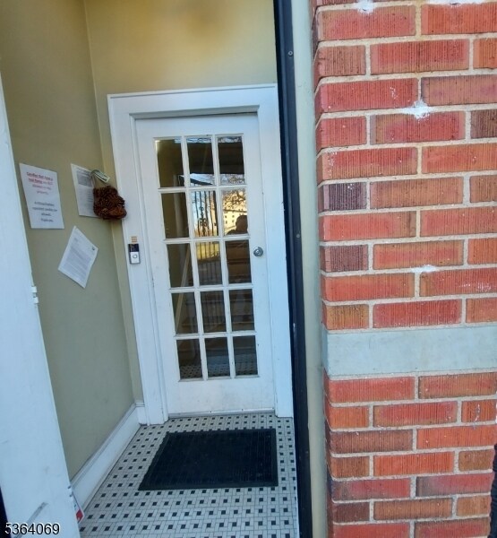 Building Photo - 575 Belleville Ave