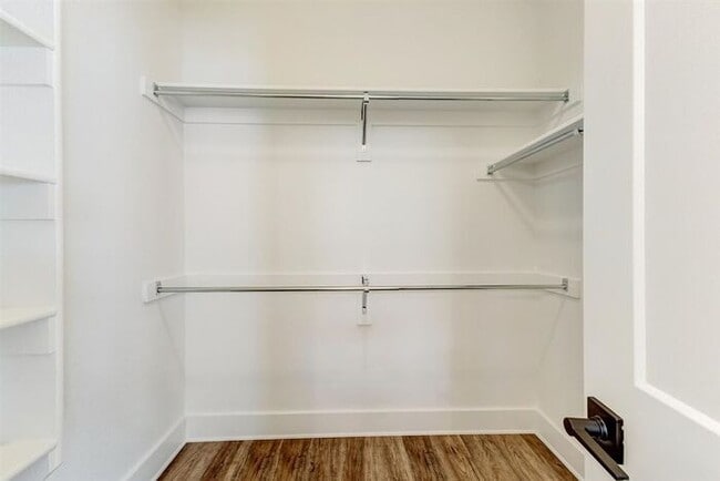 Building Photo - 4425 Titus Dr