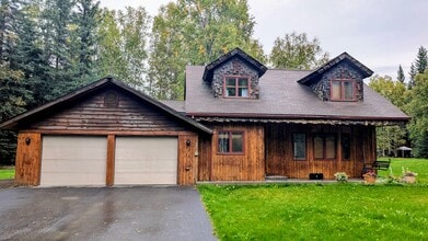 Building Photo - Lake Drive