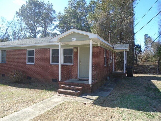 Building Photo - 302 Old Shaw Rd