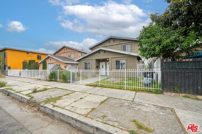Primary Photo - 7510 Avalon Blvd