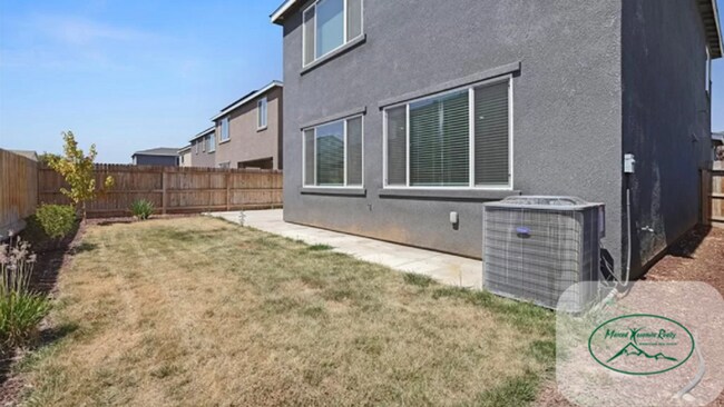 Building Photo - CORNER LOT - Beautiful 5-Bedroom Home for Rent in North Merced!