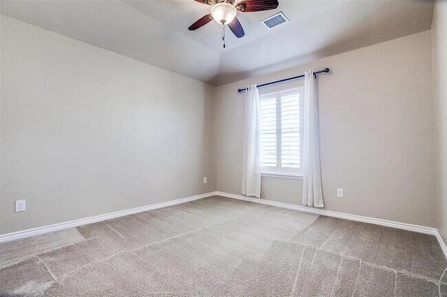 Building Photo - 2108 Eppright Dr