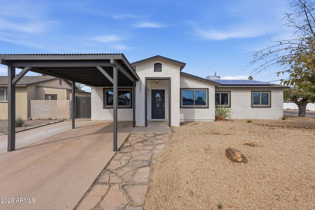 Building Photo - 2352 E Delgado St