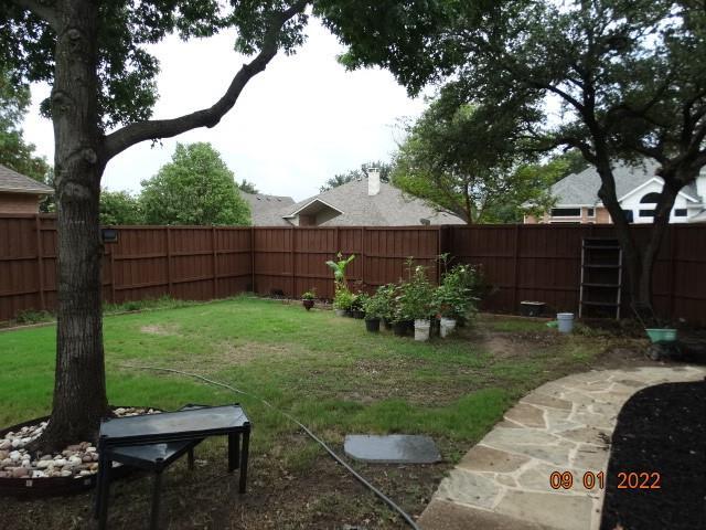 Building Photo - 9718 Cliffside Dr