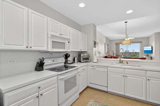 Building Photo - 17100 Bridgestone Ct