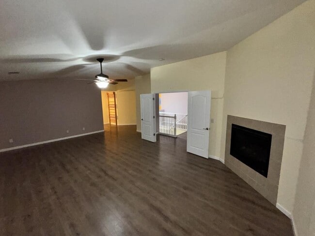 Building Photo - 3688 Pintail Dr