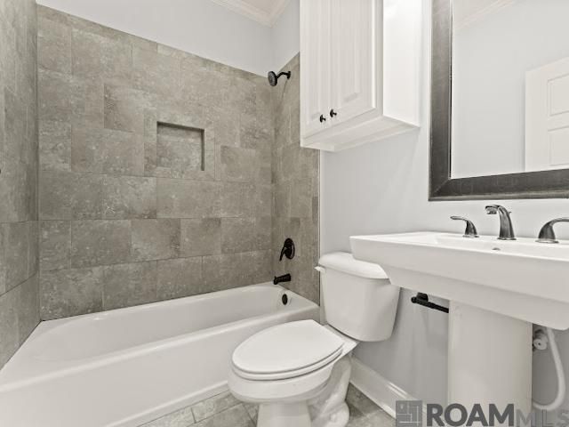 Building Photo - 10365 Fountain Ln