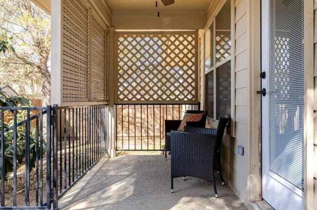 Building Photo - 1701 Strobel Ln