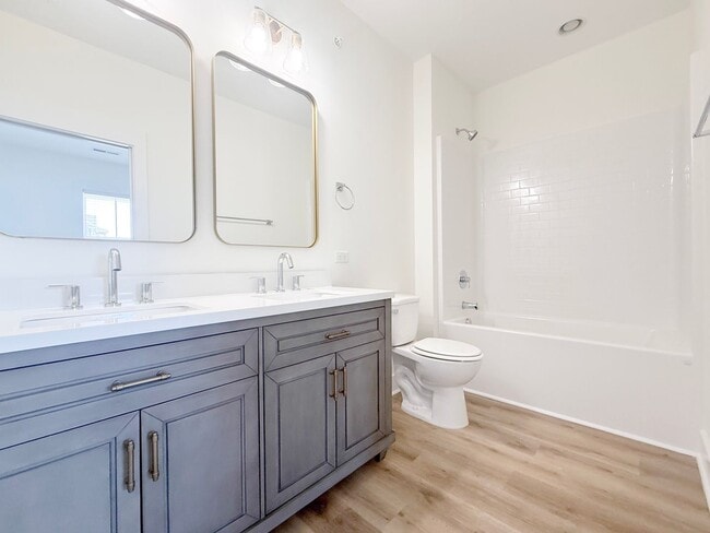 Building Photo - Spacious 3-Bedroom Townhome at Highbury | Modern Living Near Tennessee Tech