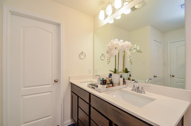 Building Photo - 11624 Moonstruck Ln