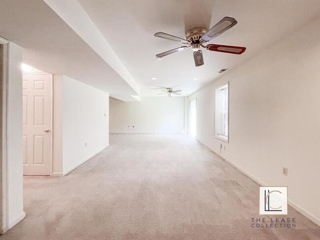 Building Photo - 15412 Overlea Ct