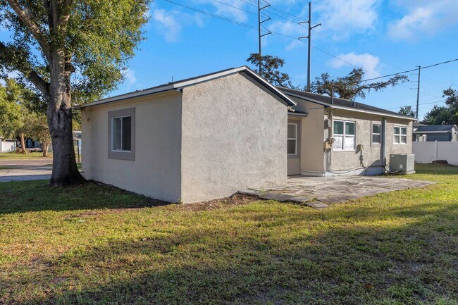 Building Photo - 5148 Tampa Bay Growth Fund 2 LLC