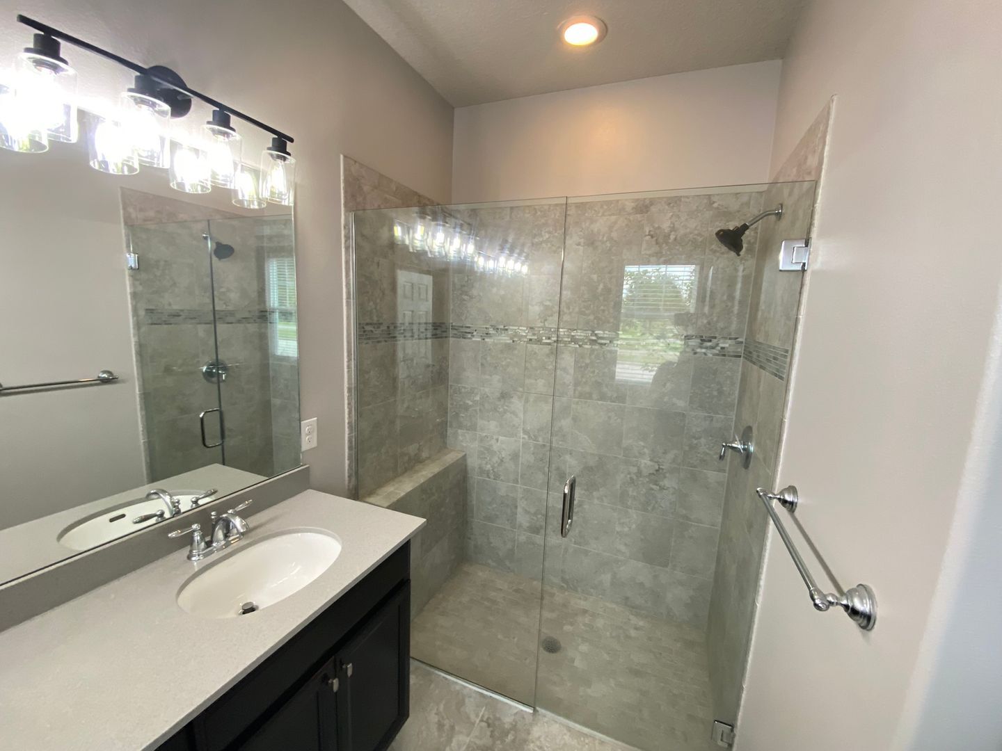 Building Photo - WINDERMERE TRAILS - 3BR/2.5BA PLUS DEN - W...