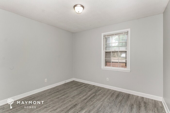Building Photo - 1808 Laredo Dr