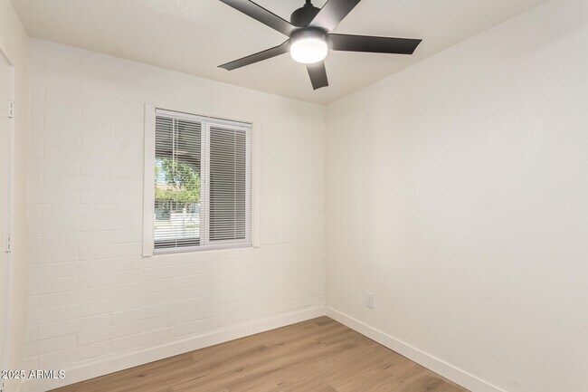 Building Photo - 4013 W Nancy Ln