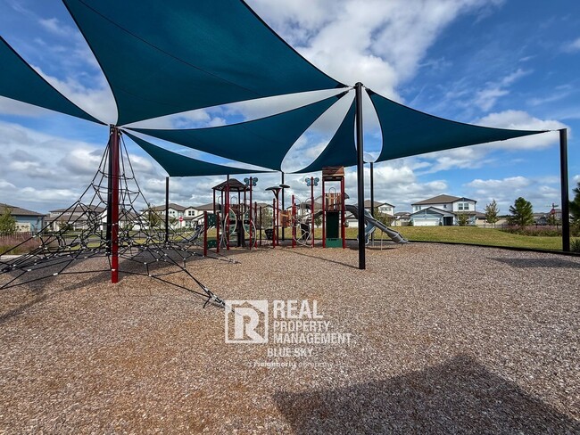 Building Photo - 20949 Cherry River Rd