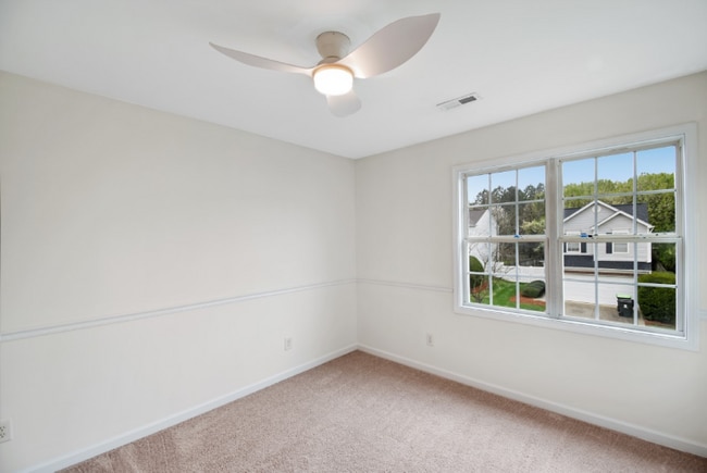 Building Photo - 145 Fountain Springs Rd