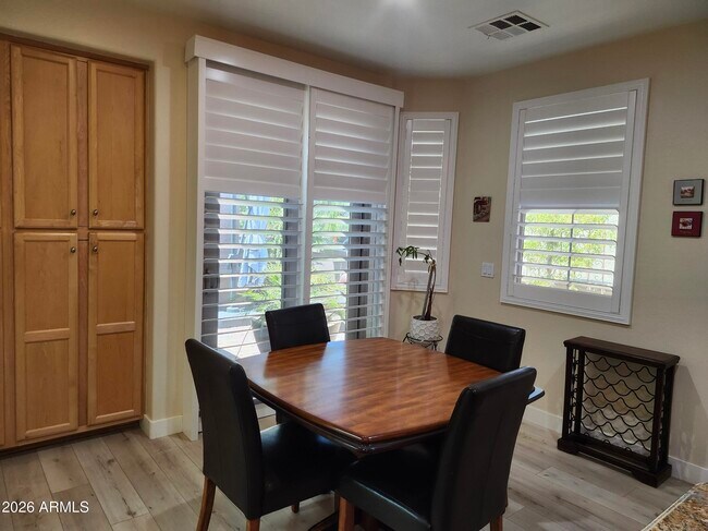 Building Photo - 12864 W Hedge Hog Pl