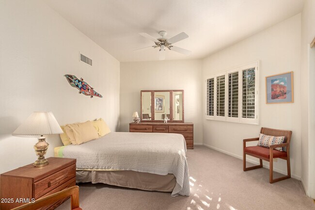 Building Photo - 15048 N Elena Dr