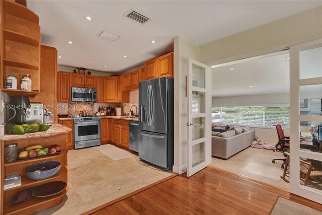 Building Photo - 5620 Alhambra Cir