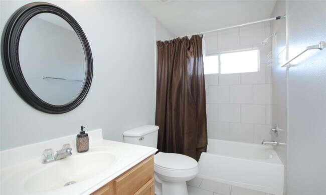 Building Photo - 6010 Ridgebriar Ln