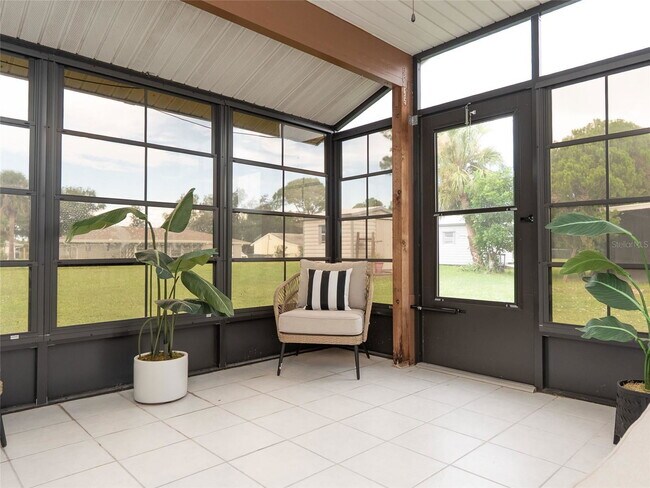 Building Photo - 3087 Idlewood St